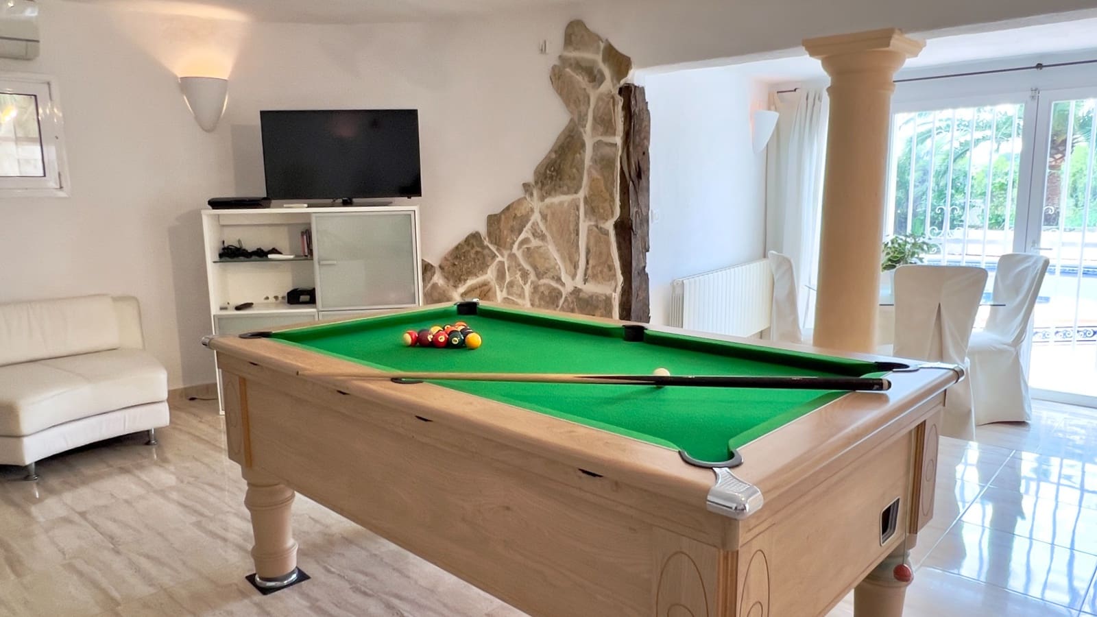 5 soveværelse Villa til salg i Moraira med swimmingpool garage - € 790.000 (Ref: 10041968)