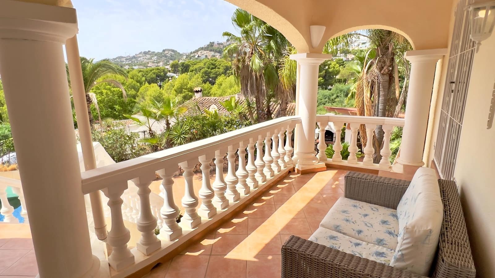 5 soveværelse Villa til salg i Moraira med swimmingpool garage - € 790.000 (Ref: 10041968)