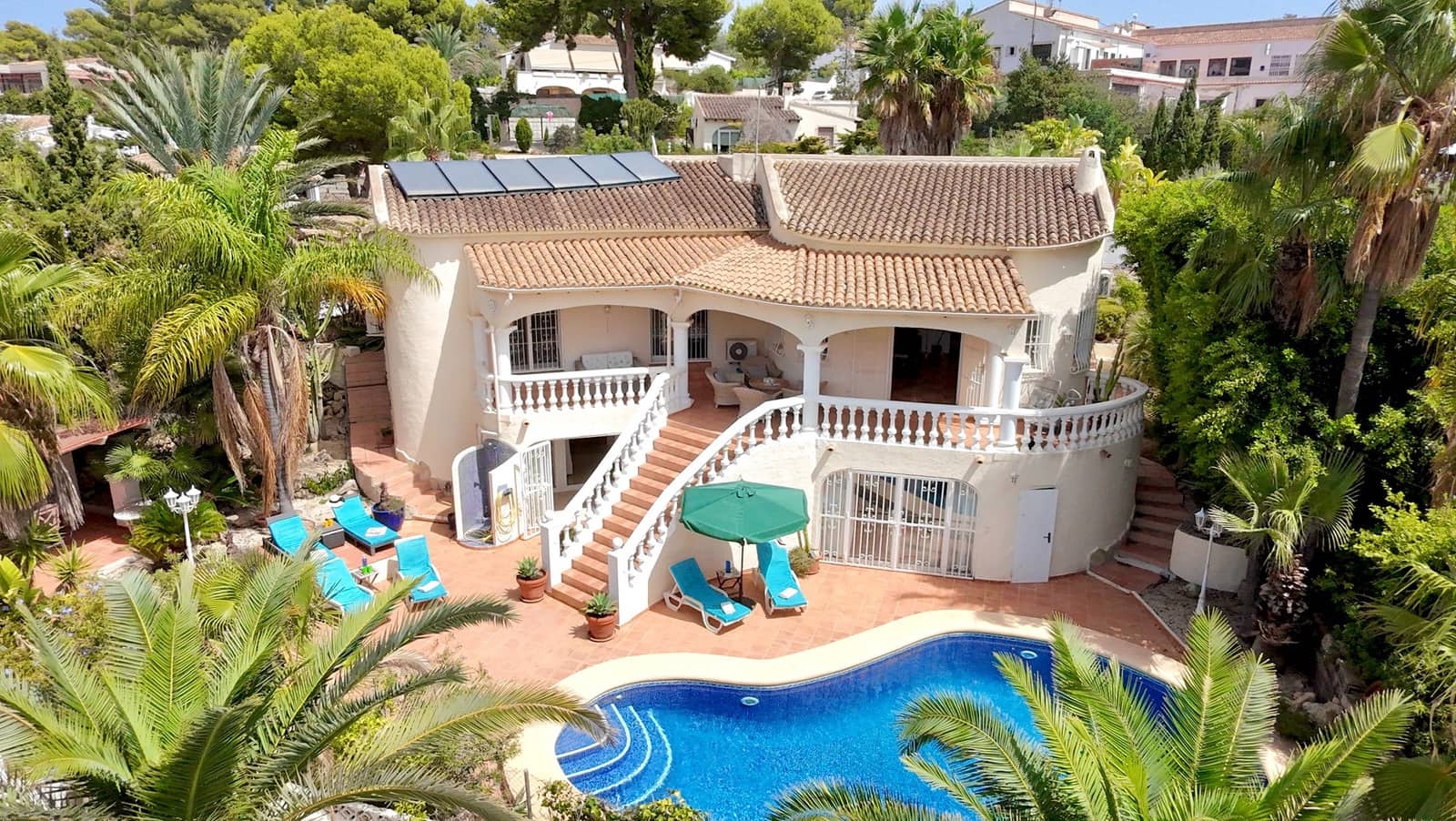 5 soveværelse Villa til salg i Moraira med swimmingpool garage - € 790.000 (Ref: 10041968)