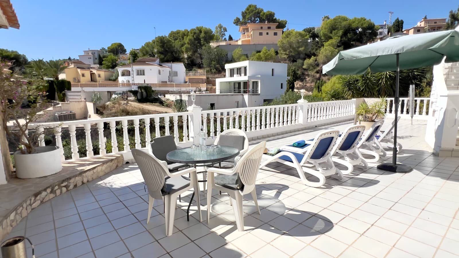 4 Zimmer Villa zu verkaufen in Benissa mit Pool Garage - 599.000 € (Ref: 10079902)