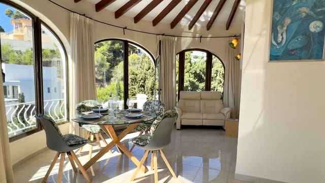 4 Zimmer Villa zu verkaufen in Benissa mit Pool Garage - 599.000 € (Ref: 10079902)