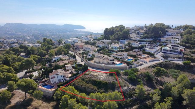 Terreno para Construção para venda em Benimeit - Tabaira, Teulada-Moraira - 350 000 € (Ref: 10112359)