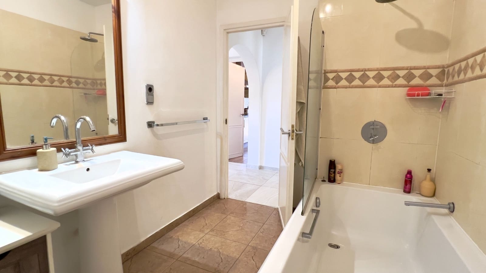 Chalet de 3 habitaciones en Benissa en venta con piscina garaje - 695.000 € (Ref: 10133462)