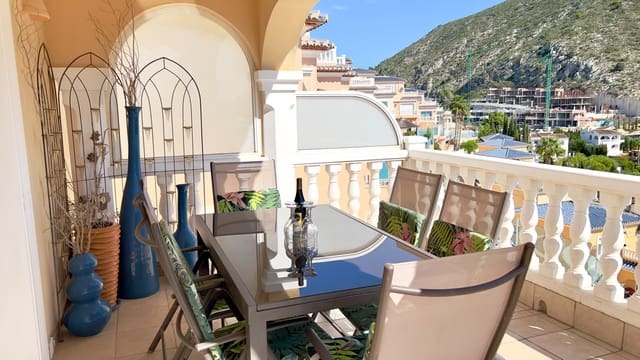 Chalet de 3 habitaciones en Benitachell / Benitatxell en venta con piscina garaje - 565.000 € (Ref: 10154200)