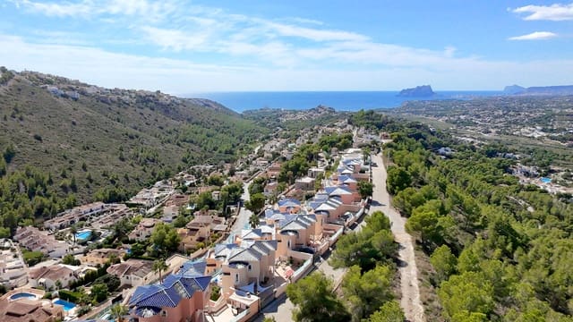 Chalet de 3 habitaciones en Benitachell / Benitatxell en venta con piscina garaje - 565.000 € (Ref: 10154200)