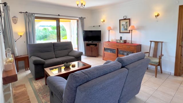 4 soveværelse Villa til salg i Pinar del Advocat - Cometa, Teulada-Moraira med swimmingpool garage - € 650.000 (Ref: 10159921)
