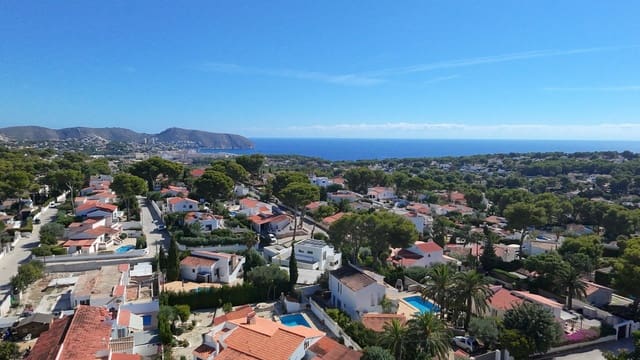 4 soveværelse Villa til salg i Pinar del Advocat - Cometa, Teulada-Moraira med swimmingpool garage - € 650.000 (Ref: 10159921)