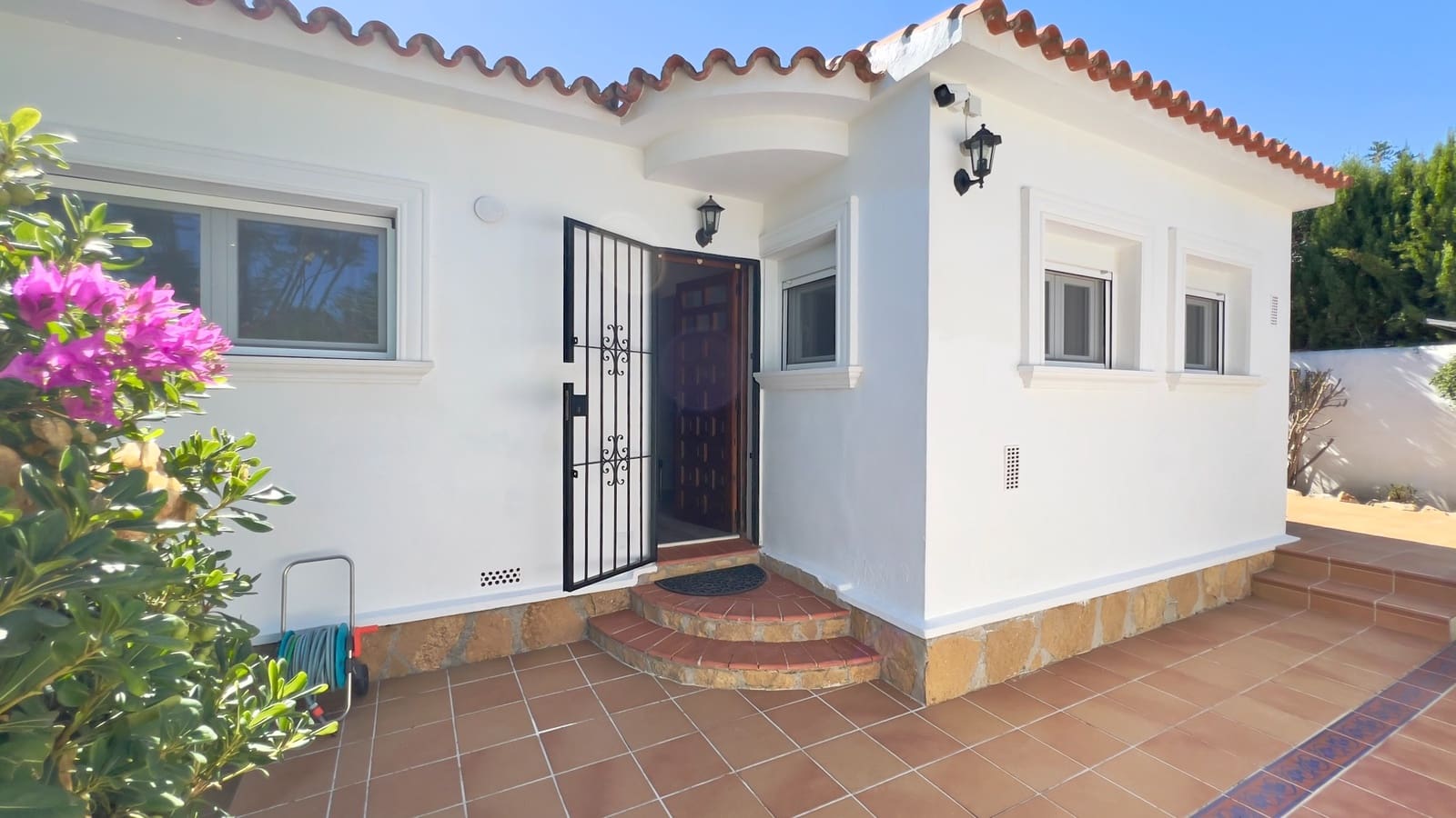 4 sypialnia Willa na sprzedaż w Moraira z basenem garażem - 650 000 € (Ref: 10159921)