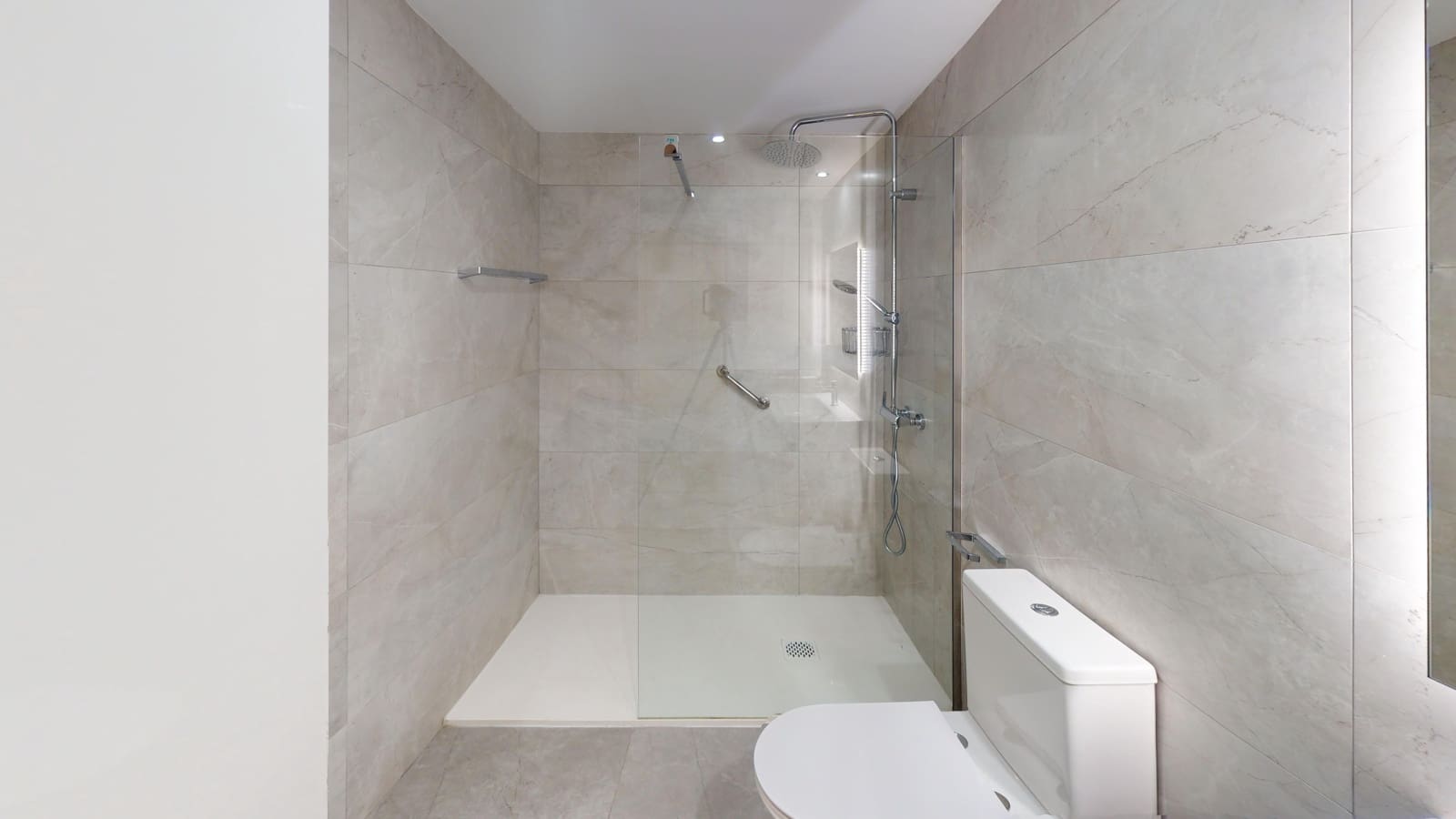 Apartamento de 2 habitaciones en Javea / Xàbia en venta con piscina garaje - 365.000 € (Ref: 10185907)