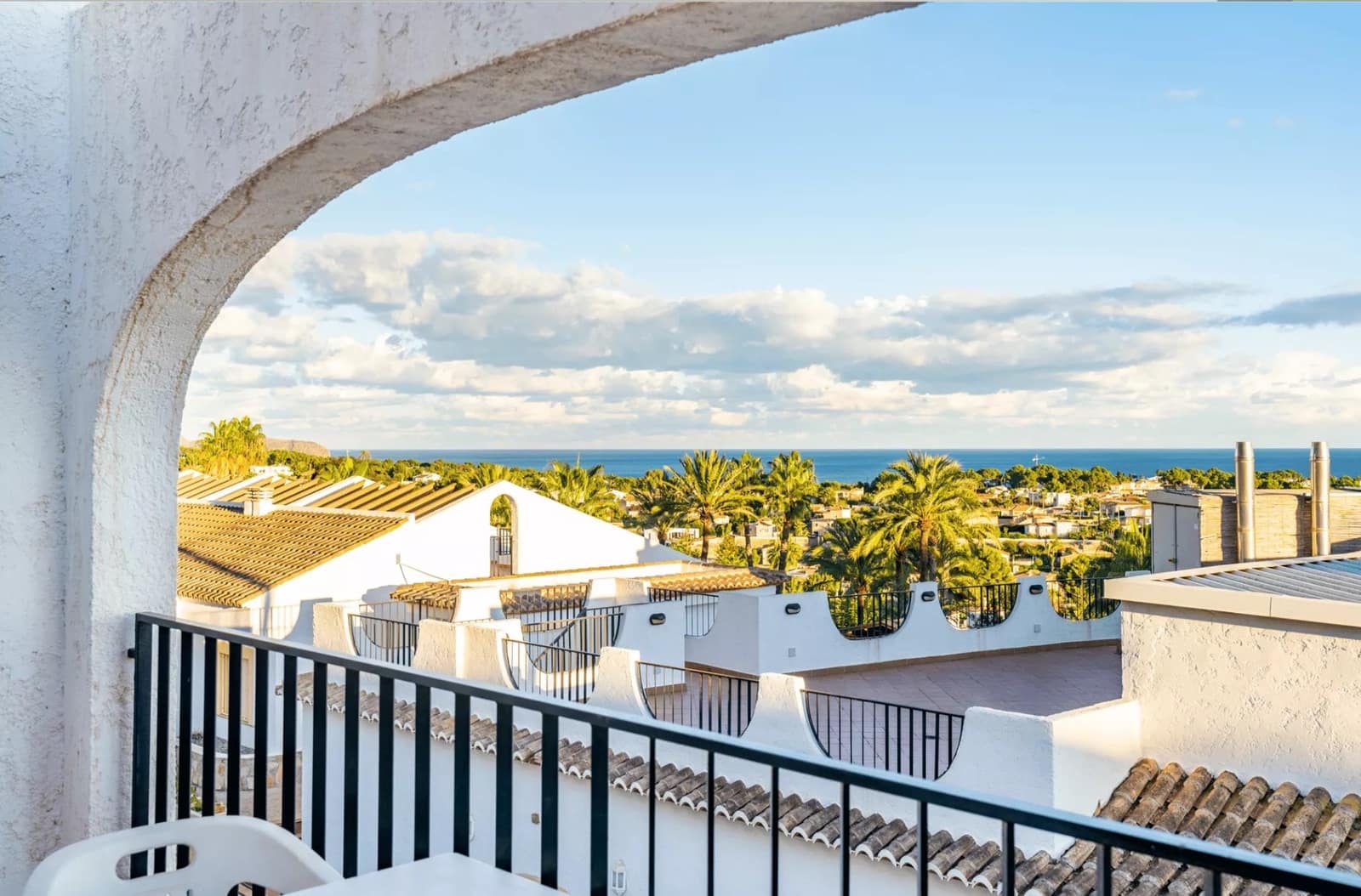1 makuuhuone Bungalow myytävänä paikassa Calpe / Calp mukana uima-altaan 
autotalli - 175 000 € (Ref: 7687515)