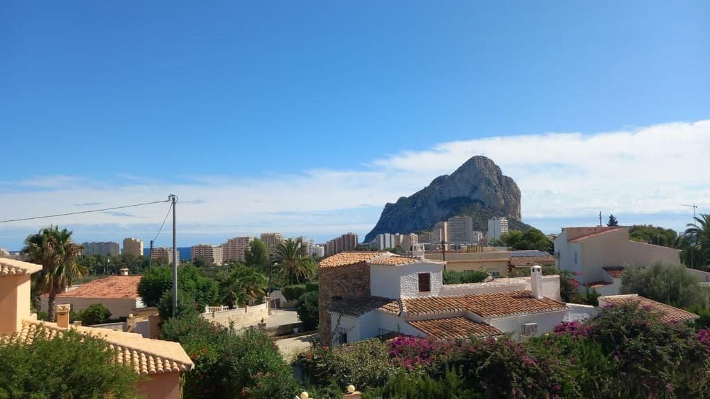3 soveværelse Villa til salg i Calpe / Calp med swimmingpool - € 755.000 (Ref: 7945045)
