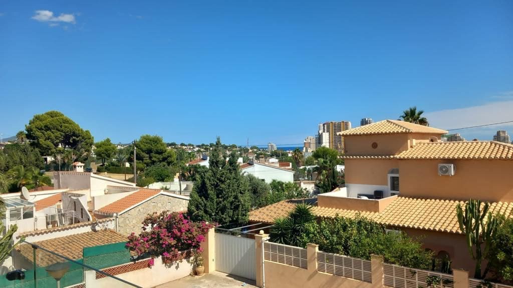 3 soveværelse Villa til salg i Calpe / Calp med swimmingpool - € 755.000 (Ref: 7945045)