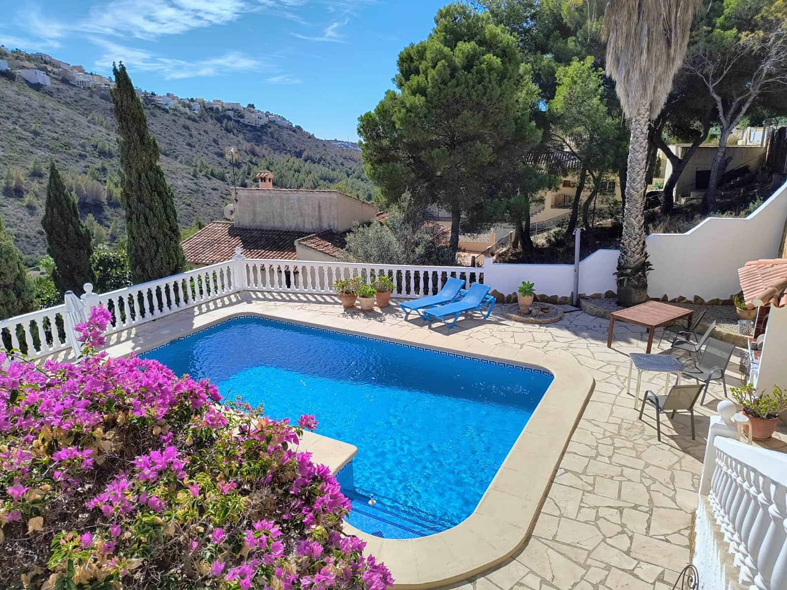 4 bedroom Villa for sale in Benitachell / Benitatxell with pool - € 525,000 (Ref: 8585544)