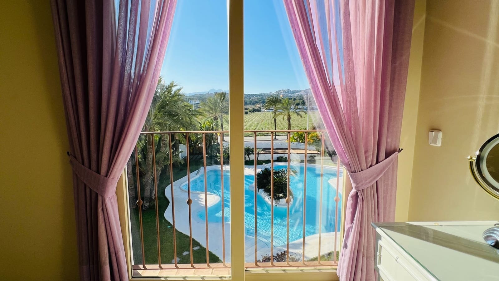 2 soveværelse Penthouse til salg i Moraira med swimmingpool garage - € 649.000 (Ref: 8742766)