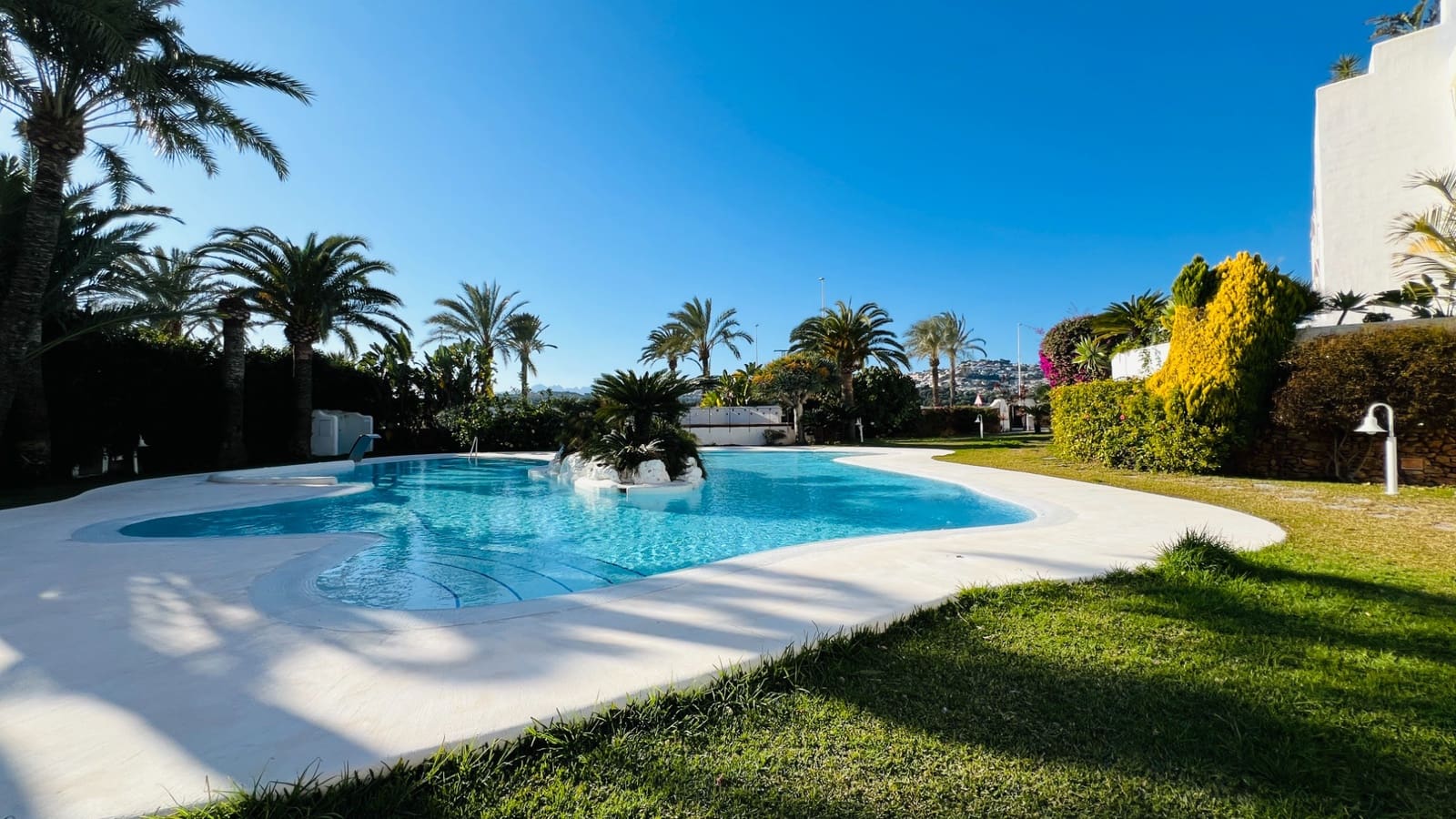 2 soveværelse Penthouse til salg i Moraira med swimmingpool garage - € 649.000 (Ref: 8742766)