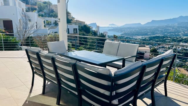 4 bedroom Villa for sale in Paichi, Teulada-Moraira with pool garage - € 1,650,000 (Ref: 8769556)