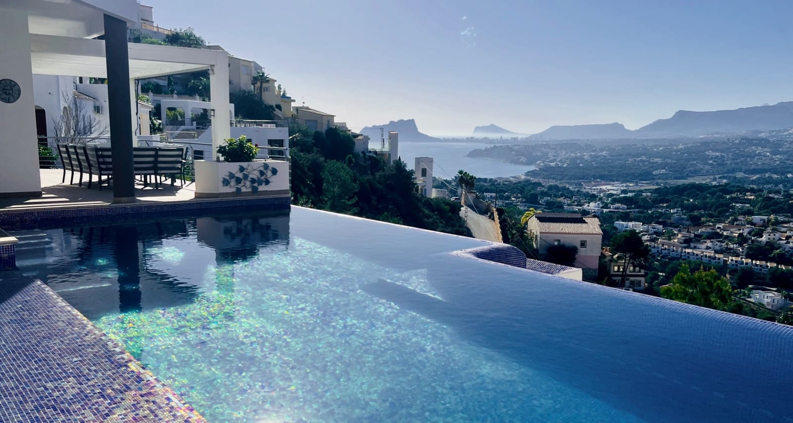 4 soveværelse Villa til salg i Moraira med swimmingpool - € 1.650.000 (Ref: 8769556)