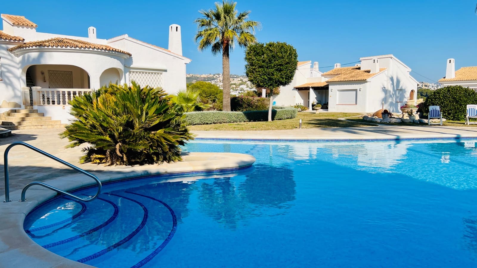 2 soveværelse Lejlighed til salg i Moraira med swimmingpool - € 329.000 (Ref: 8796620)