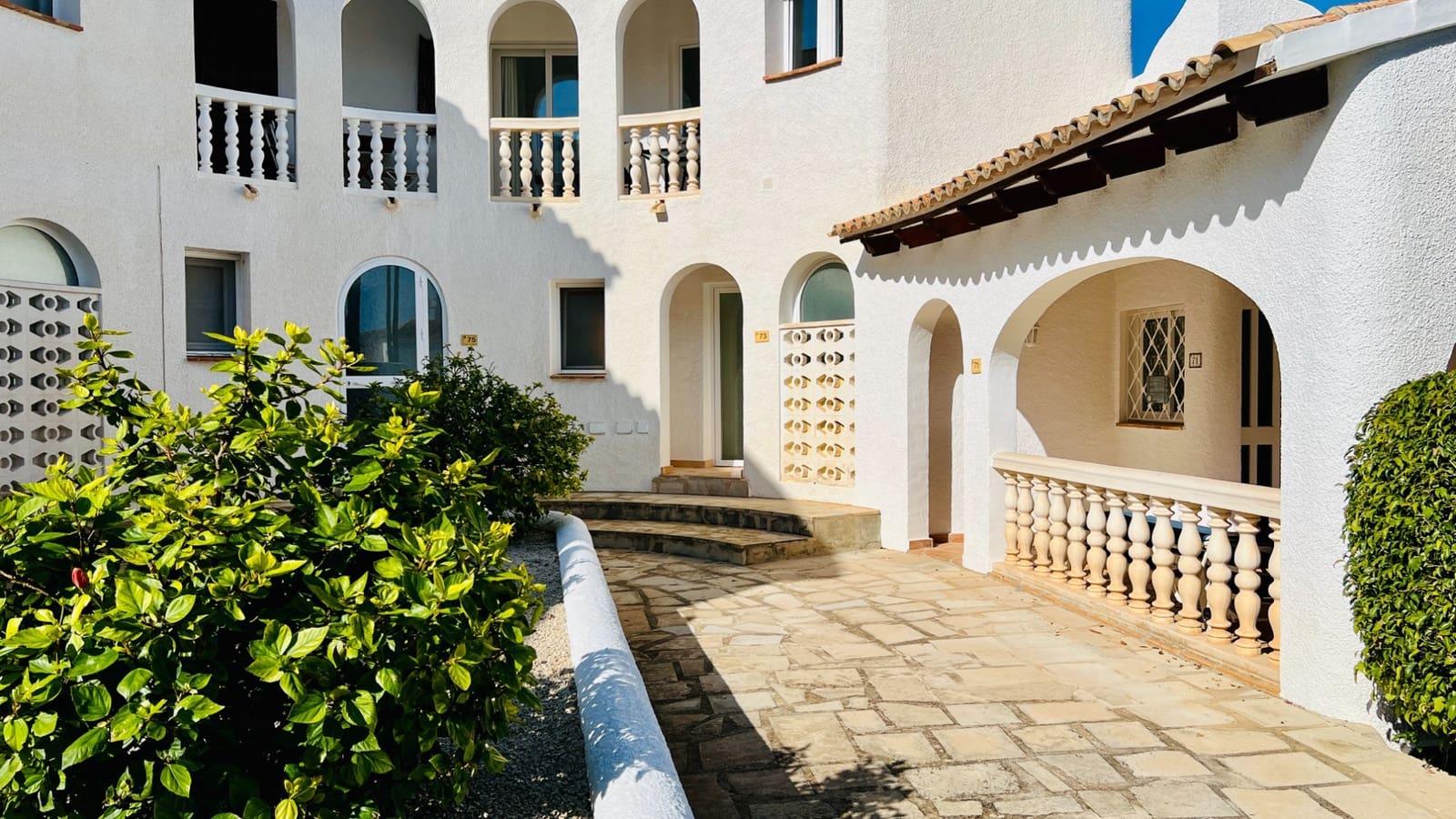 2 soveværelse Lejlighed til salg i Moraira med swimmingpool - € 329.000 (Ref: 8796620)