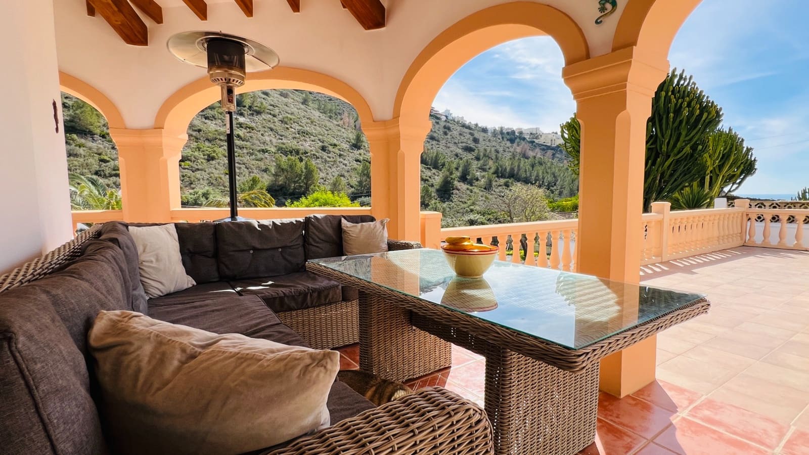 4 soveværelse Villa til salg i Benitachell / Benitatxell med swimmingpool - € 635.000 (Ref: 8840329)