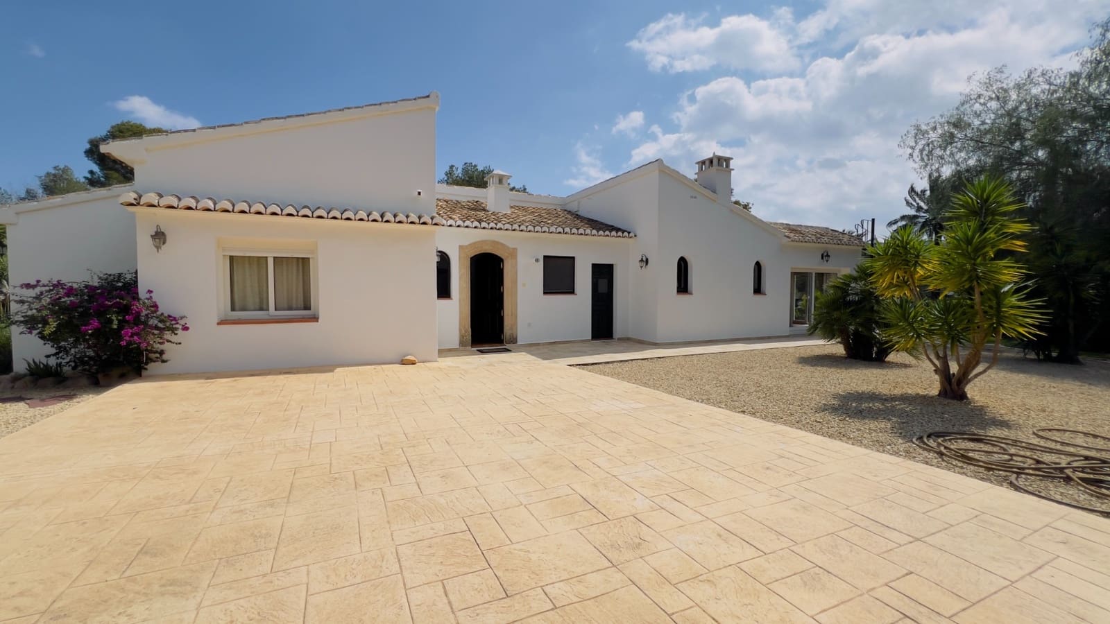 6 soveværelse Villa til salg i Javea / Xabia med swimmingpool - € 1.250.000 (Ref: 8906147)