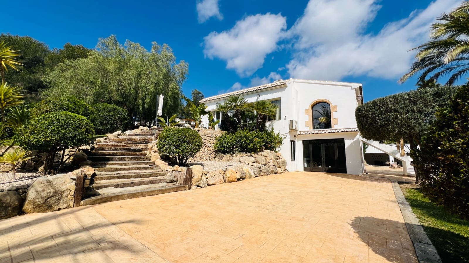 6 soveværelse Villa til salg i Javea / Xabia med swimmingpool - € 1.250.000 (Ref: 8906147)