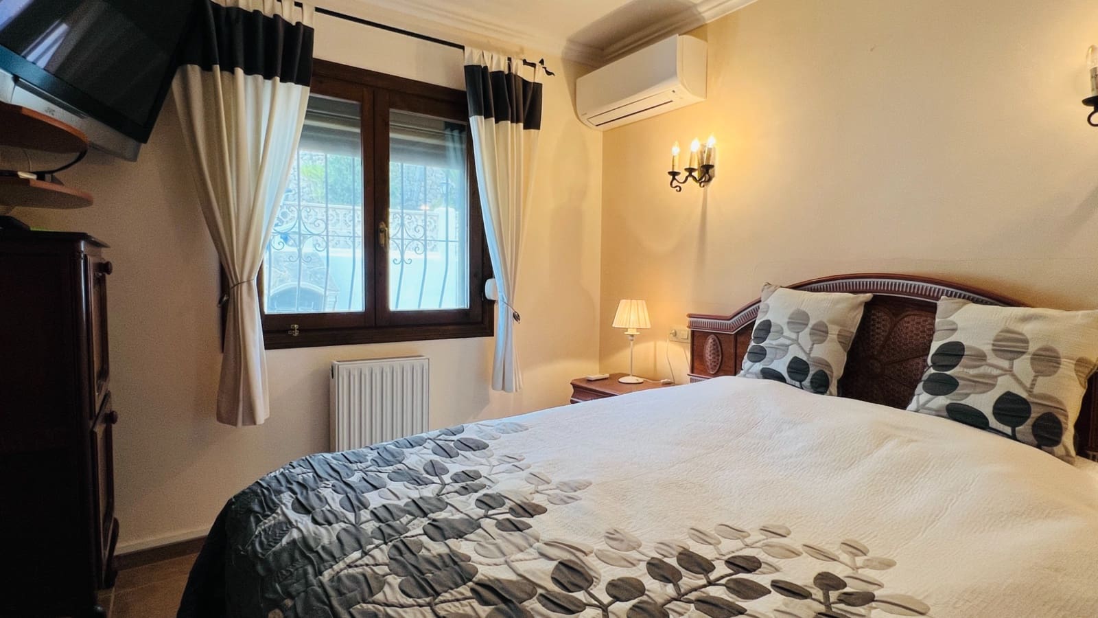 4 Zimmer Villa zu verkaufen in Benitachell / Benitatxell mit Pool Garage - 665.000 € (Ref: 8927035)