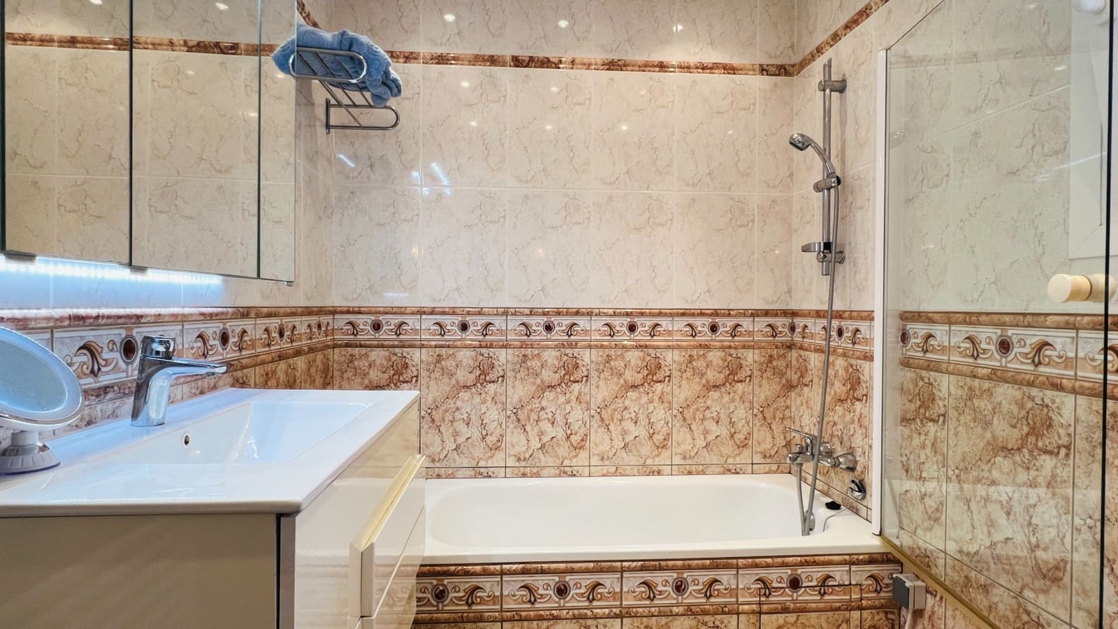 4 Zimmer Villa zu verkaufen in Benitachell / Benitatxell mit Pool Garage - 665.000 € (Ref: 8927035)