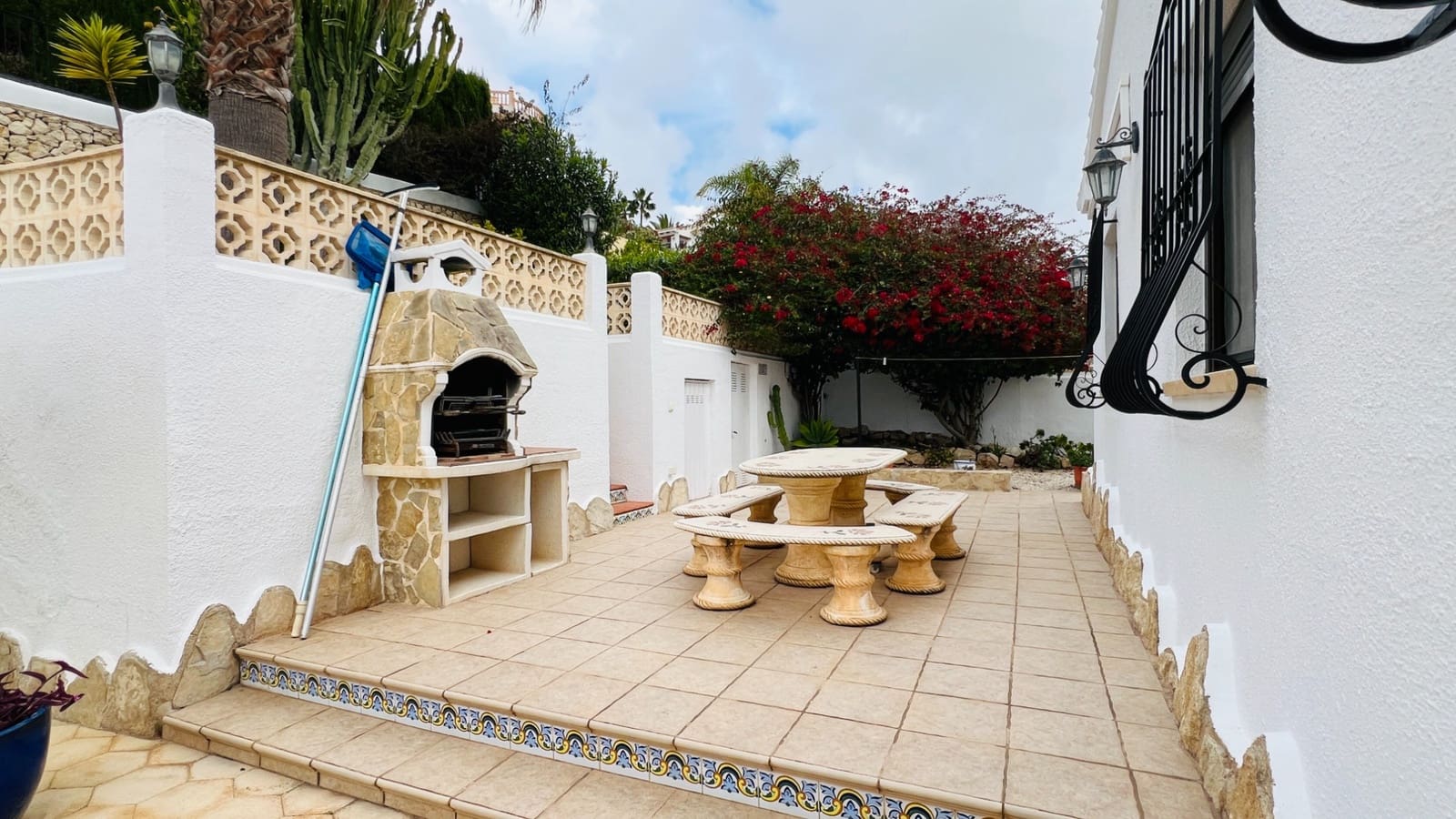 4 Zimmer Villa zu verkaufen in Benitachell / Benitatxell mit Pool Garage - 665.000 € (Ref: 8927035)