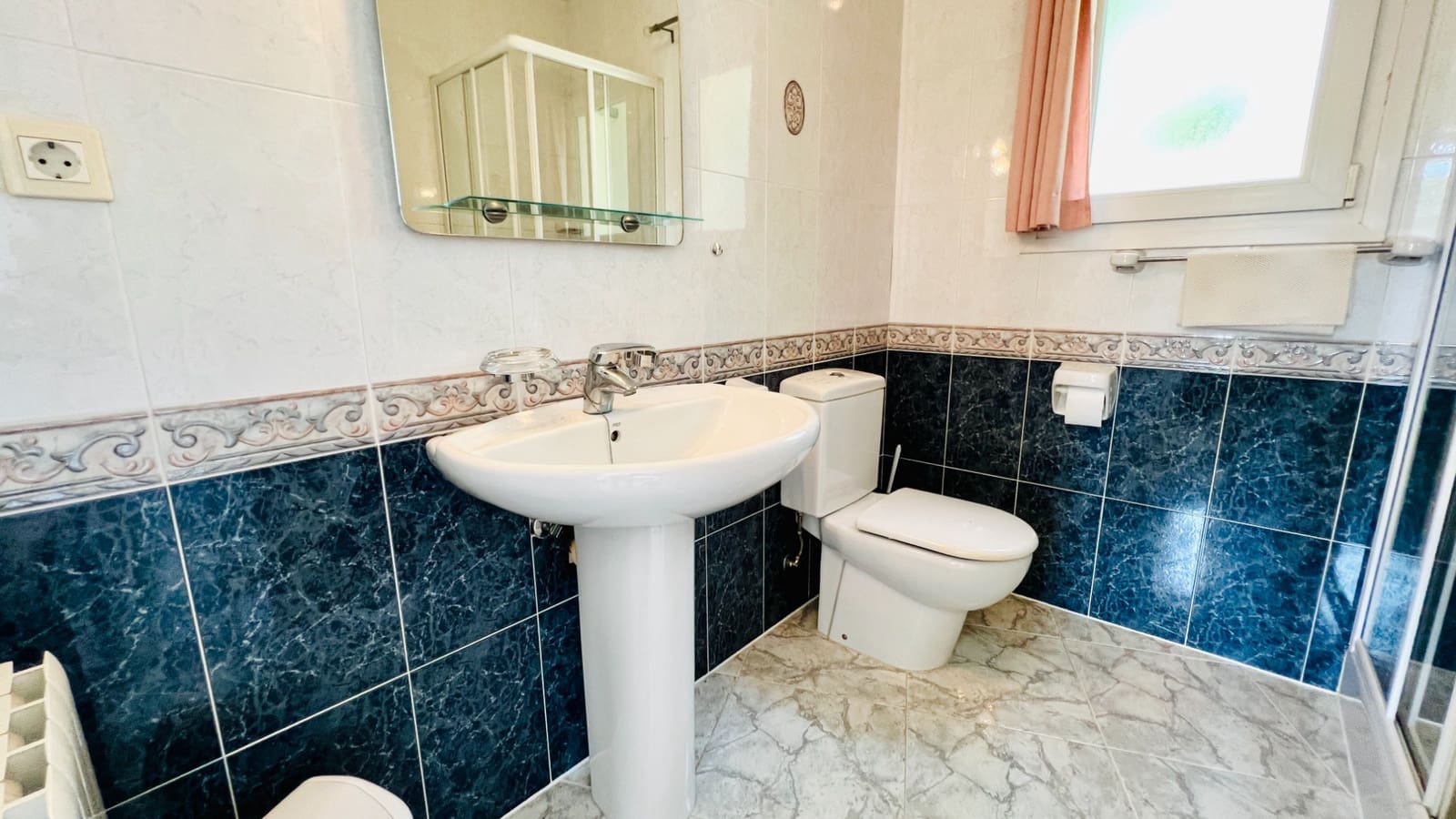 3 slaapkamer Villa te koop in Moraira met zwembad - € 650.000 (Ref: 9057994)