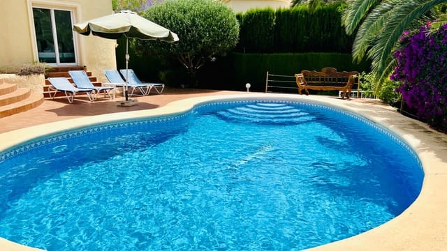 3 makuuhuone Huvila myytävänä paikassa Moravit - Cap Blanc, Teulada-Moraira mukana uima-altaan - 650 000 € (Ref: 9057994)