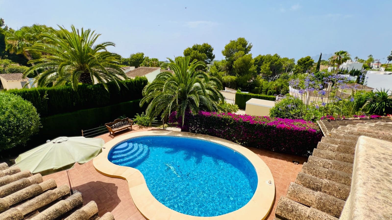 3 slaapkamer Villa te koop in Moraira met zwembad - € 650.000 (Ref: 9057994)