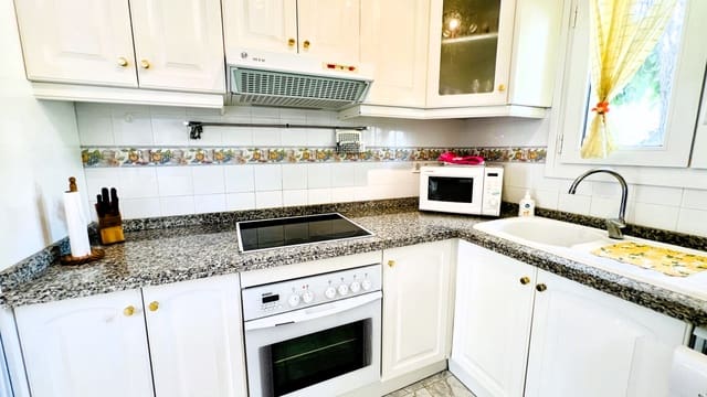 3 slaapkamer Villa te koop in Moravit - Cap Blanc, Teulada-Moraira met zwembad - € 650.000 (Ref: 9057994)