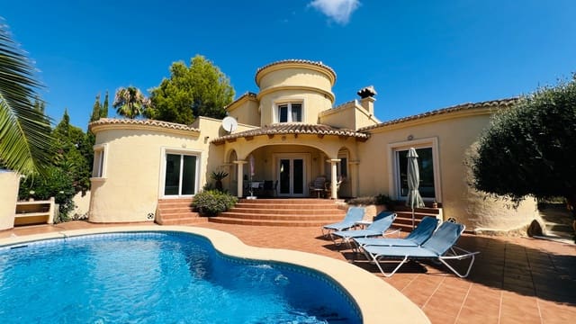 3 soveværelse Villa til salg i Moravit - Cap Blanc, Teulada-Moraira med swimmingpool - € 650.000 (Ref: 9057994)