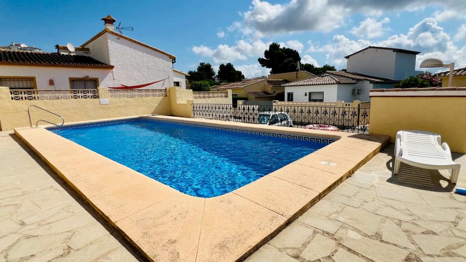 3 bedroom Villa for sale in Benitachell / Benitatxell with pool - € 430,000 (Ref: 9105553)