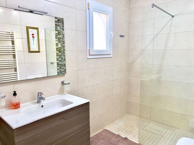 3 soveværelse Villa til salg i Benitachell / Benitatxell med swimmingpool - € 430.000 (Ref: 9105553)