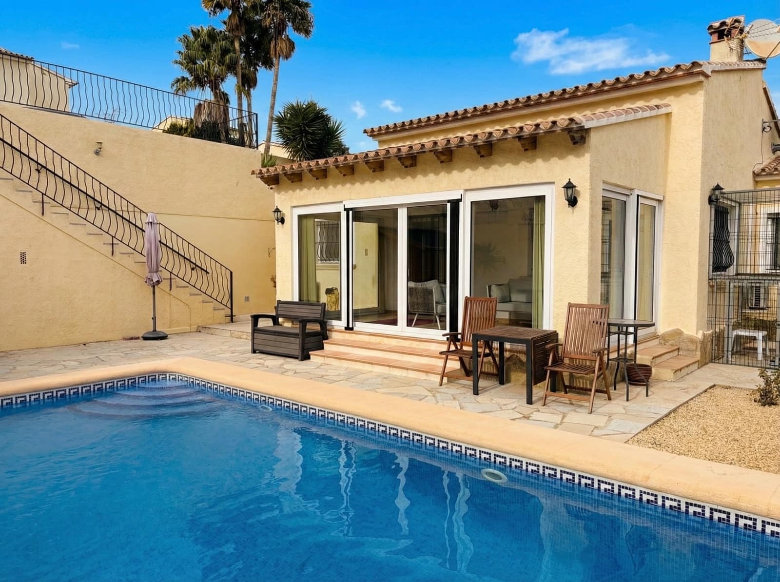 3 bedroom Villa for sale in Benitachell / Benitatxell with pool - € 430,000 (Ref: 9105553)