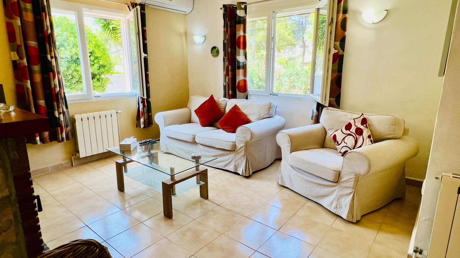 2 soveværelse Villa til salg i Moraira med swimmingpool - € 525.000 (Ref: 9146287)