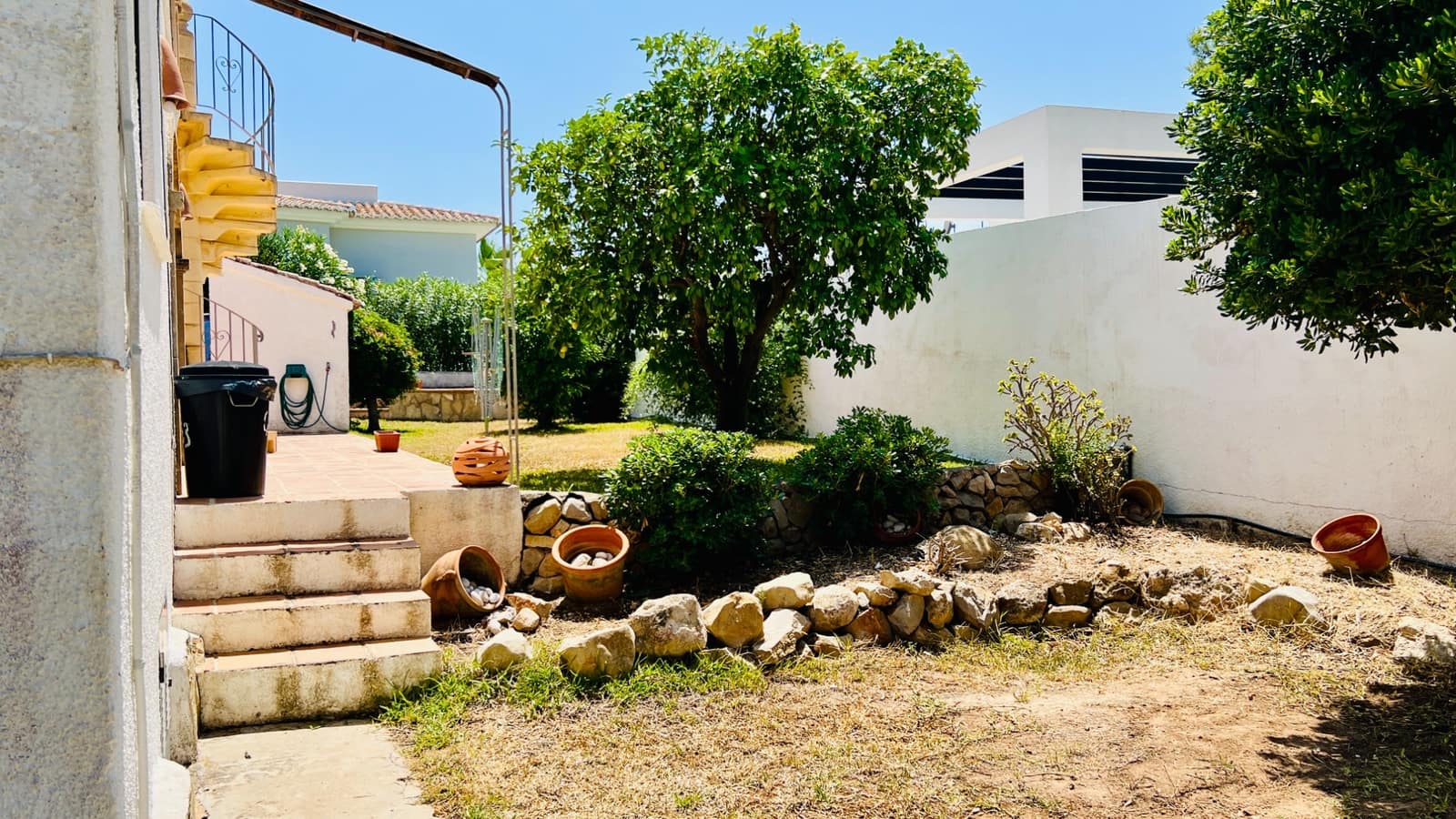 2 soveværelse Villa til salg i Moraira med swimmingpool - € 525.000 (Ref: 9146287)