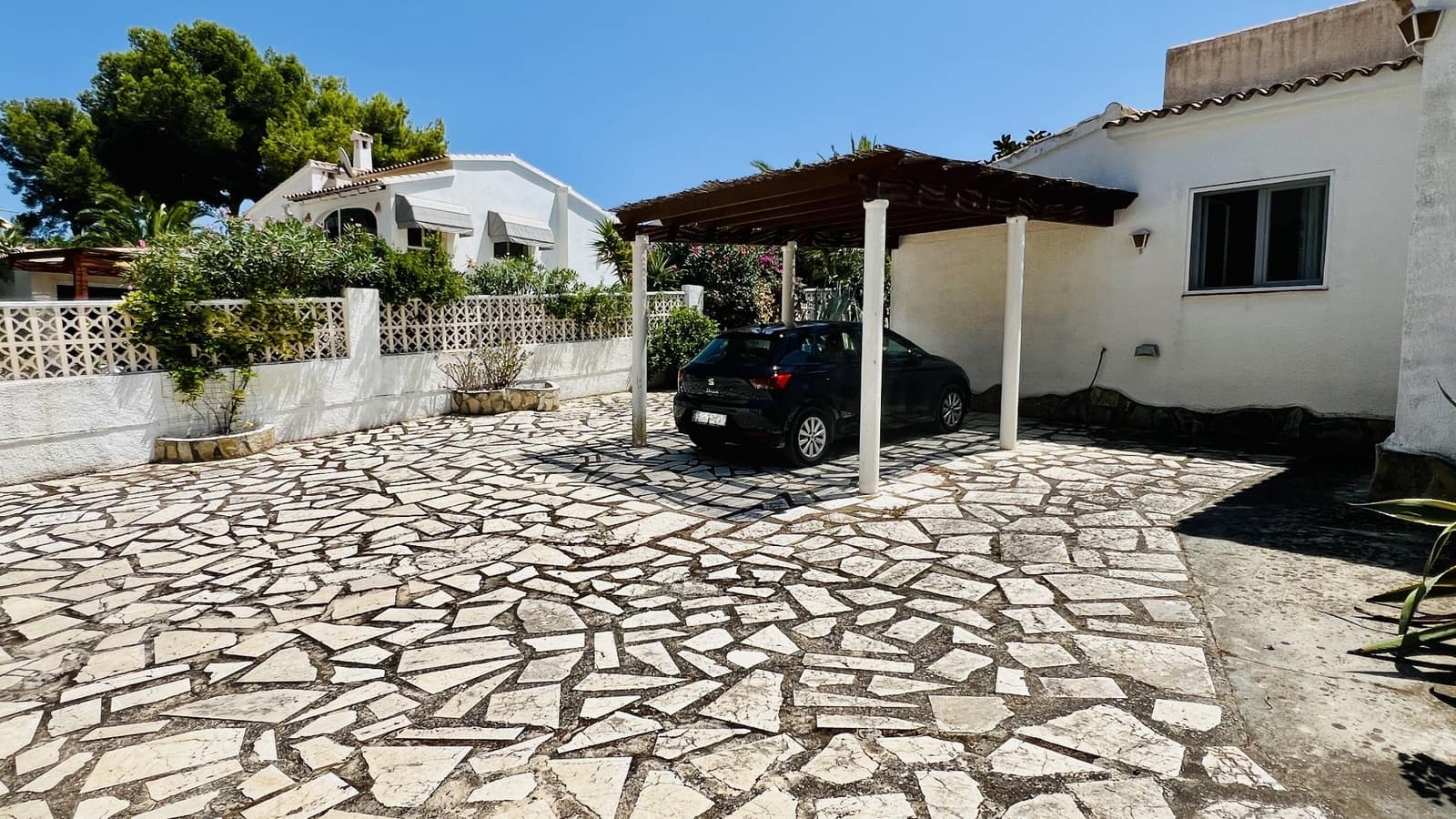 2 soveværelse Villa til salg i Moraira med swimmingpool - € 525.000 (Ref: 9146287)