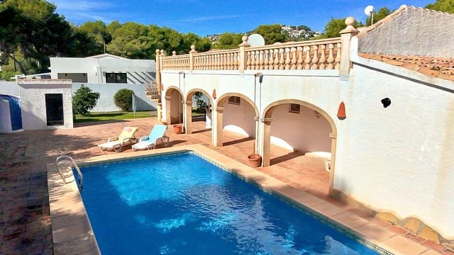 Chalet de 2 habitaciones en Pinar del Advocat - Cometa, Teulada-Moraira en venta con piscina - 525.000 € (Ref: 9146287)