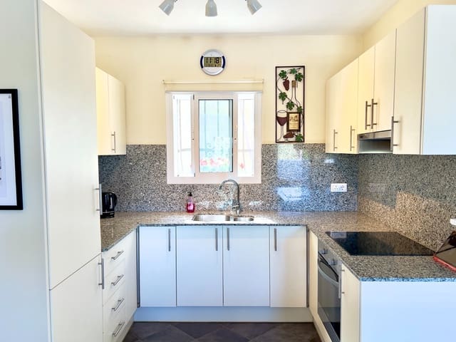 2 soverom Villa til salgs i Benitachell / Benitatxell med svømmebasseng - € 255 000 (Ref: 9201772)