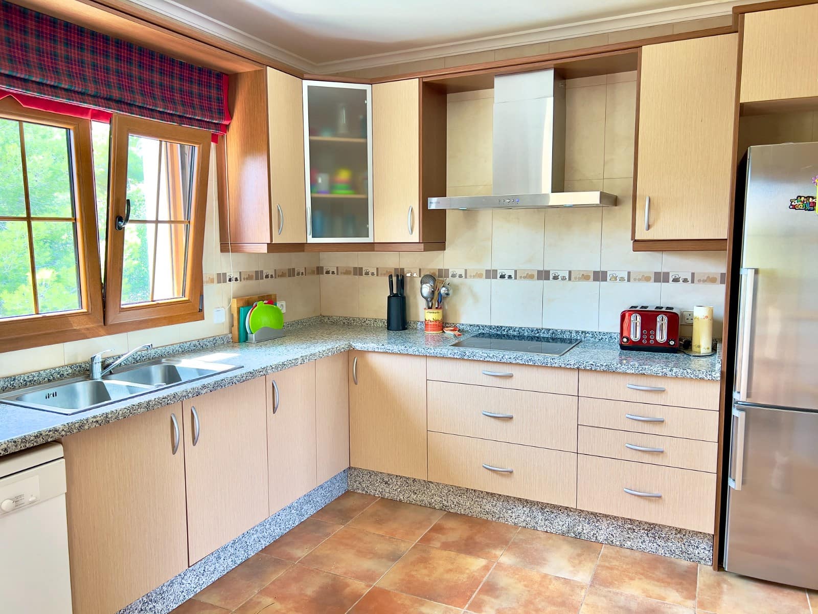 5 bedroom Villa for sale in Moraira with pool garage - € 925,000 (Ref: 9205719)