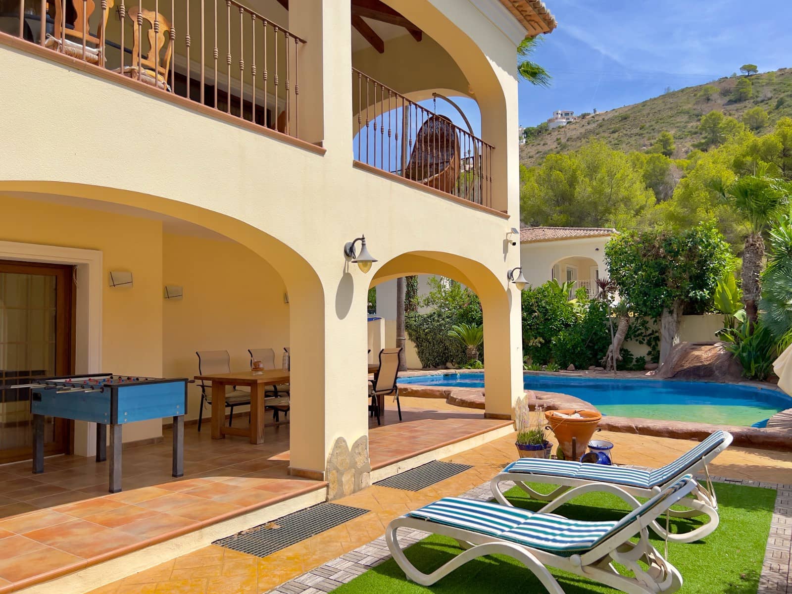 5 bedroom Villa for sale in Moraira with pool garage - € 925,000 (Ref: 9205719)