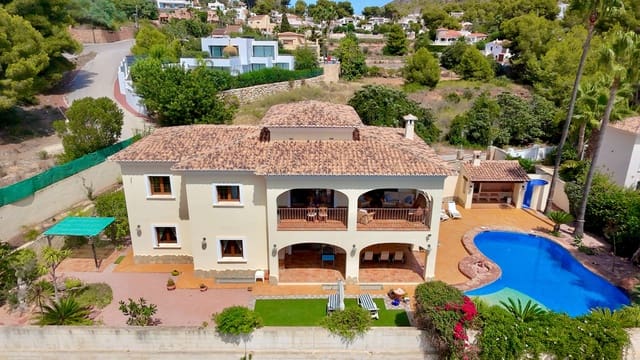 5 bedroom Villa for sale in Paichi, Teulada-Moraira with pool garage - € 925,000 (Ref: 9205719)