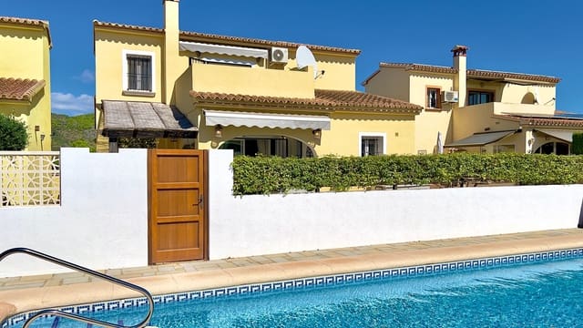 Chalet de 3 habitaciones en Benitachell / Benitatxell en venta con piscina garaje - 425.000 € (Ref: 9289460)