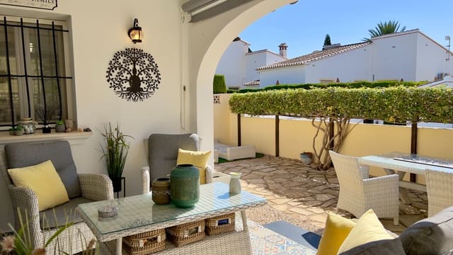 Chalet de 3 habitaciones en Benitachell / Benitatxell en venta con piscina garaje - 425.000 € (Ref: 9289460)