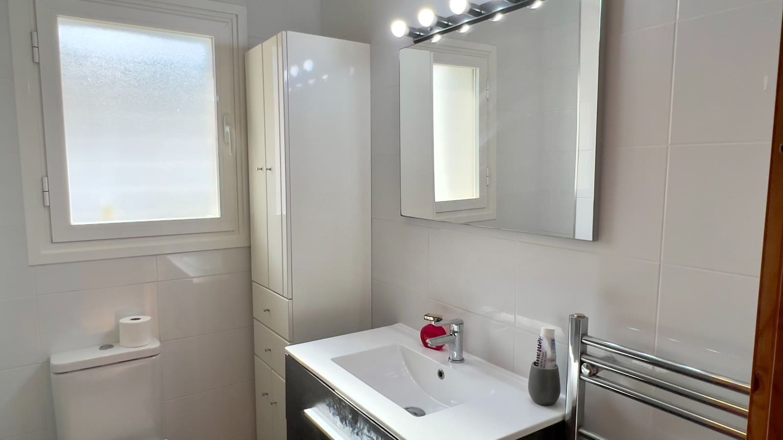 Chalet de 3 habitaciones en Benitachell / Benitatxell en venta con piscina - 495.000 € (Ref: 9326750)