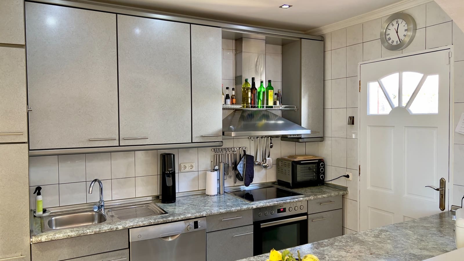 3 bedroom Villa for sale in Moraira with pool - € 825,000 (Ref: 9329748)