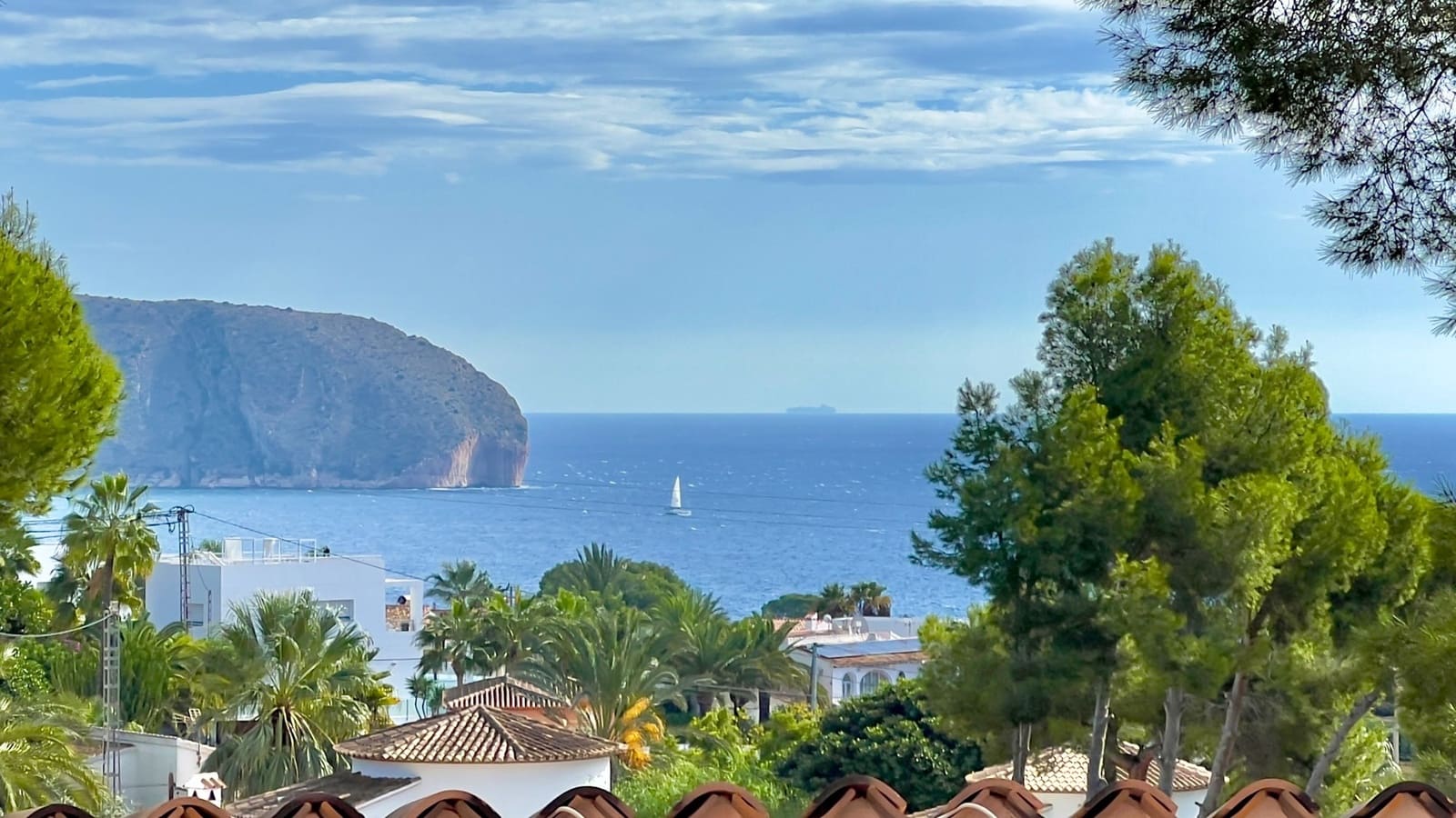 3 bedroom Villa for sale in Moraira with pool - € 825,000 (Ref: 9329748)